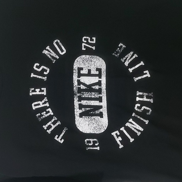 Nike 1972 There is no Finish Line mens graphic tshirt - Picture 2 of 8
